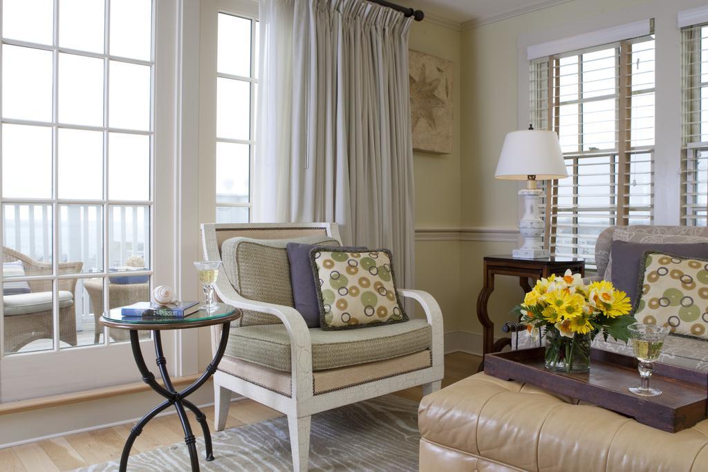 Vineyard Square Hotel And Suites Edgartown Dış mekan fotoğraf